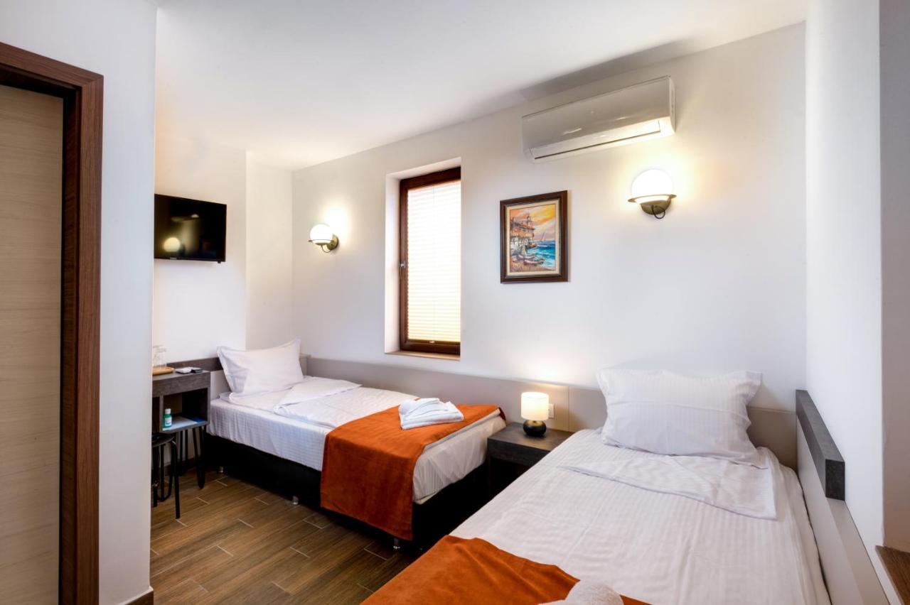 Panorama Blue Family Hotel And Free Parking Νεσέμπαρ Εξωτερικό φωτογραφία