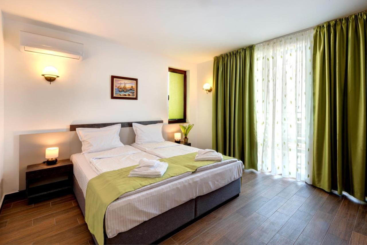 Panorama Blue Family Hotel And Free Parking Νεσέμπαρ Εξωτερικό φωτογραφία